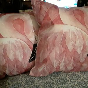 Throw pillow set